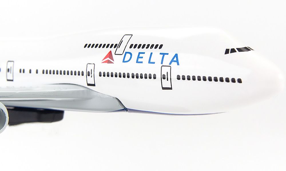 Mô hình Máy bay Delta Airlines Boeing B747 16cm